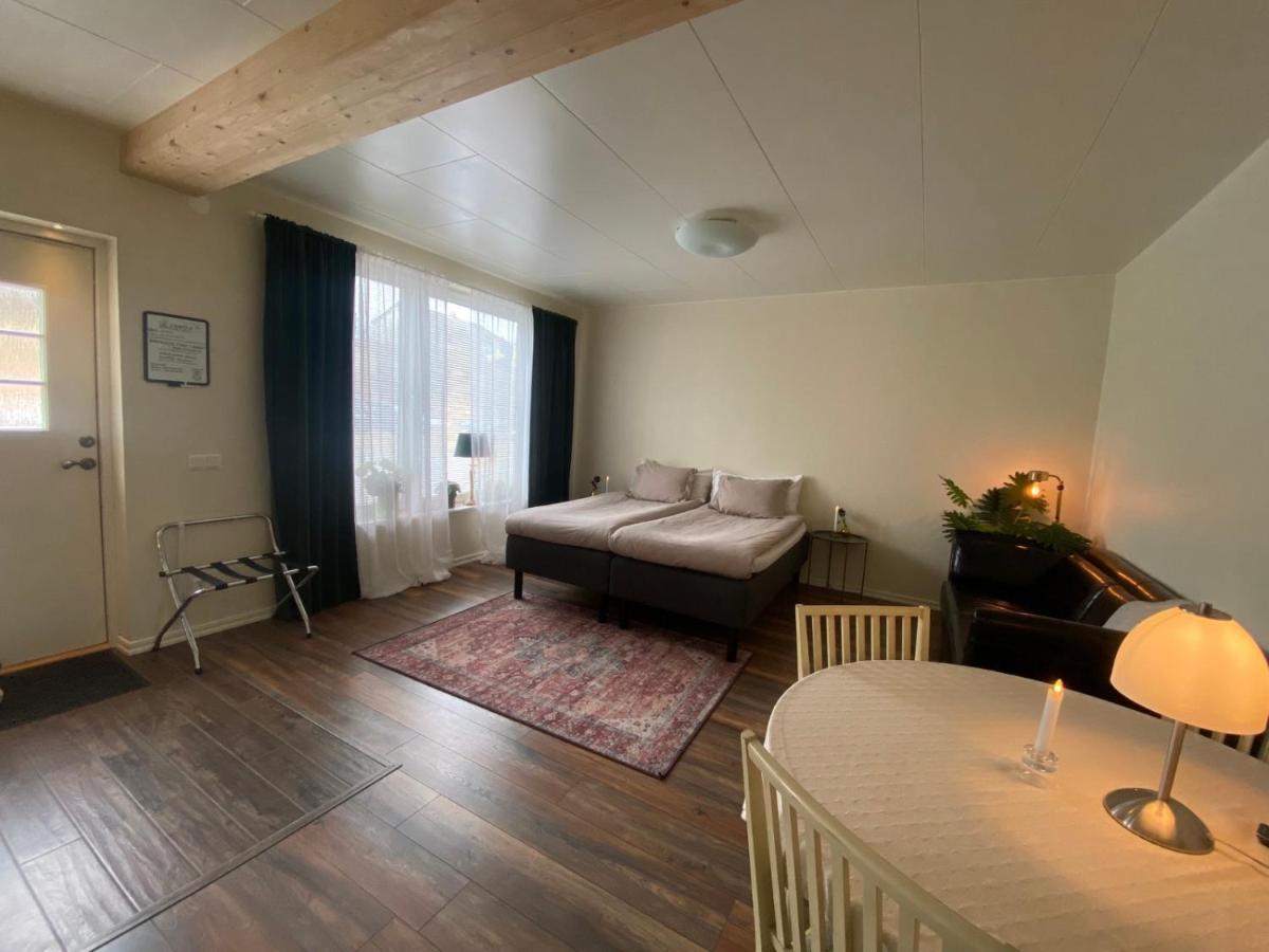 Cozy Modern Studio Apartment Stay Фалкенберг Екстериор снимка